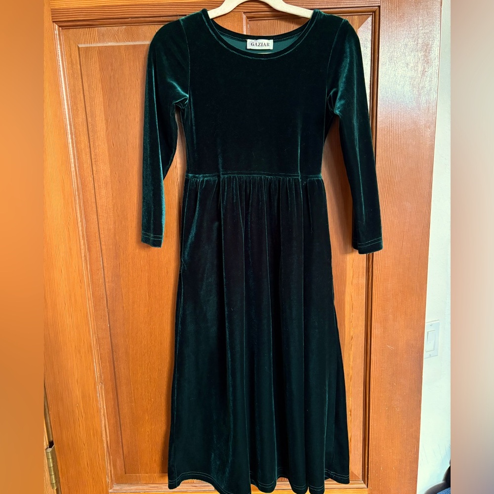 Green Velvet Girls Maxi Dress with Pockets Long Sleeve